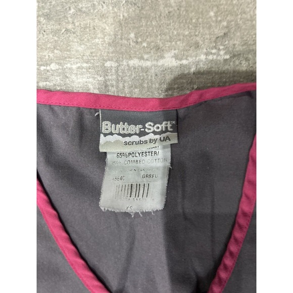 Butter‎ Soft Womens XS Scrub Top POCKETS V neck Purple Blue Gray Pink (2) Tops - Picture 12 of 13